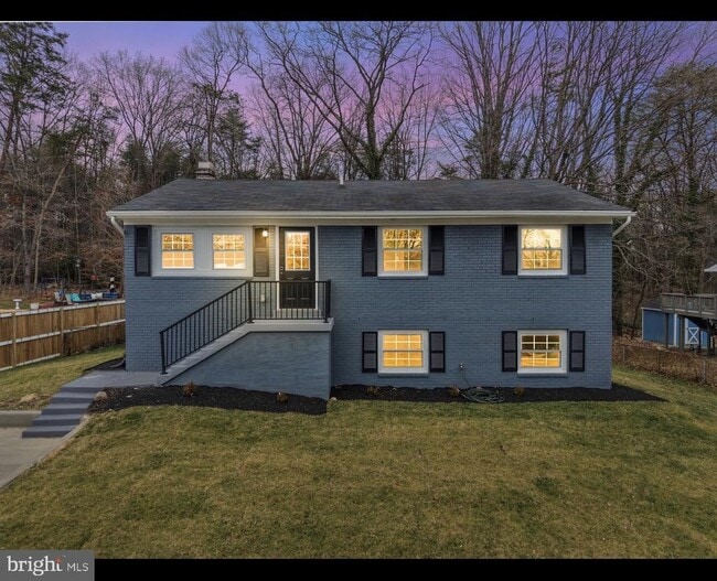 Building Photo - 4604 Kentwood Ln