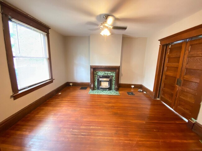 Photo - 171 E Northwood Ave Unit 171