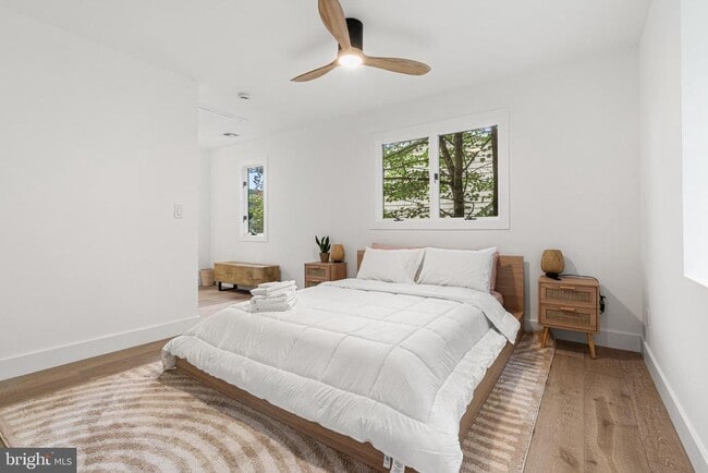 Photo - 39 Upper Lakeview Ave