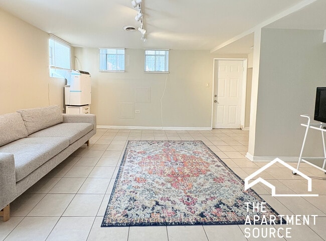 Photo - 125 S Leavitt St Unit B