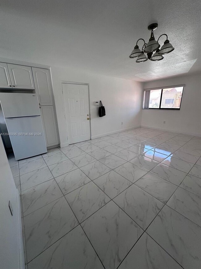 Photo - 2740 W 61st St Unit 204