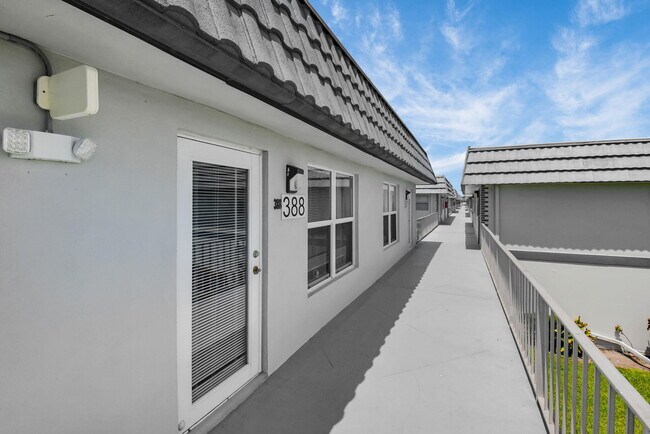 Photo - 388 Tuscany Ln Unit 388