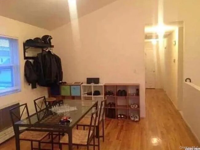 Photo - 457 Monroe Blvd Unit Upper