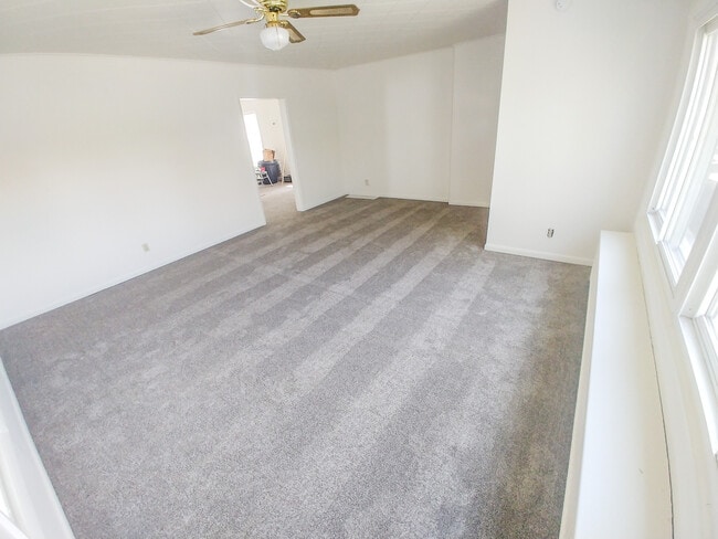 Living Room - 2527 Reed St Unit 2527