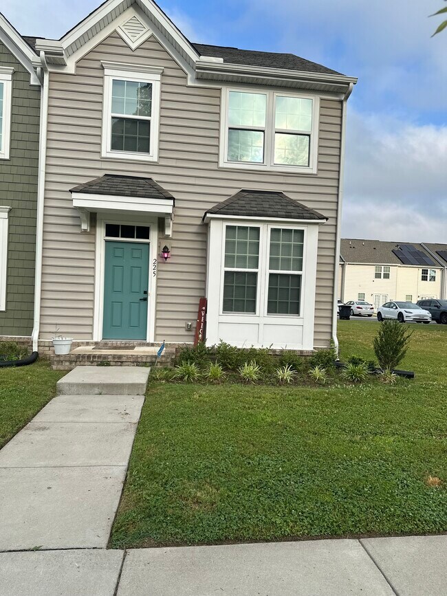 Home - 225 Brittlebrush Dr Townhome