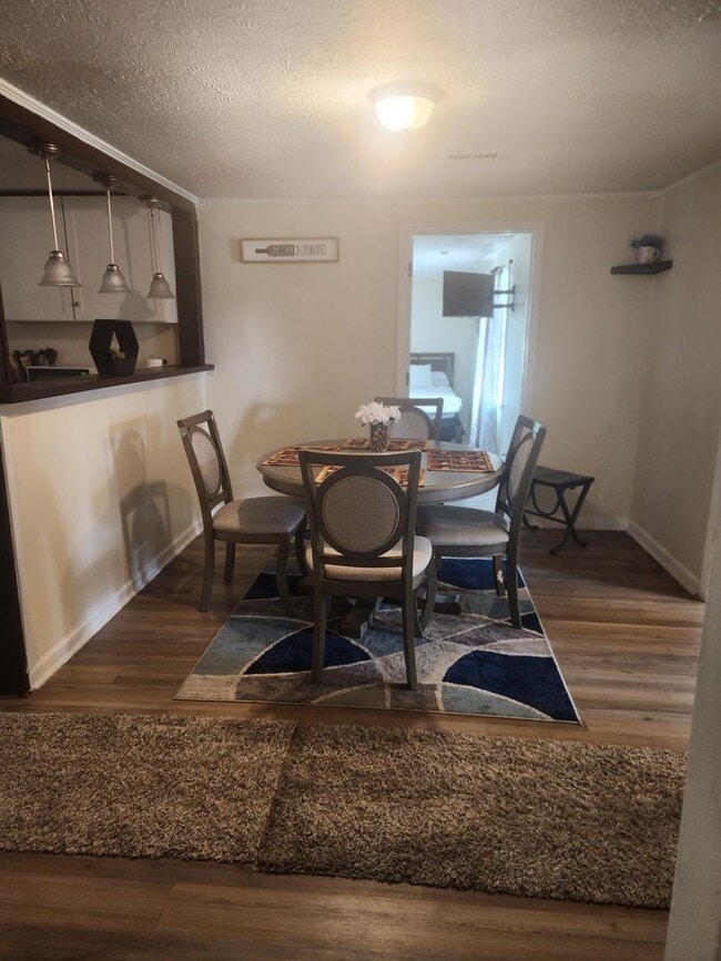 Photo - Peaceful residence in Eastern Fayetteville