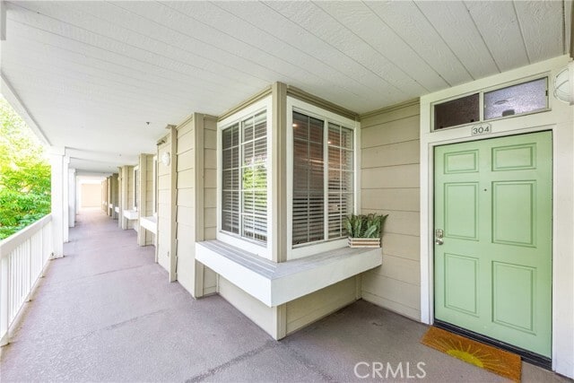 20301 Bluffside Cir Unit 304