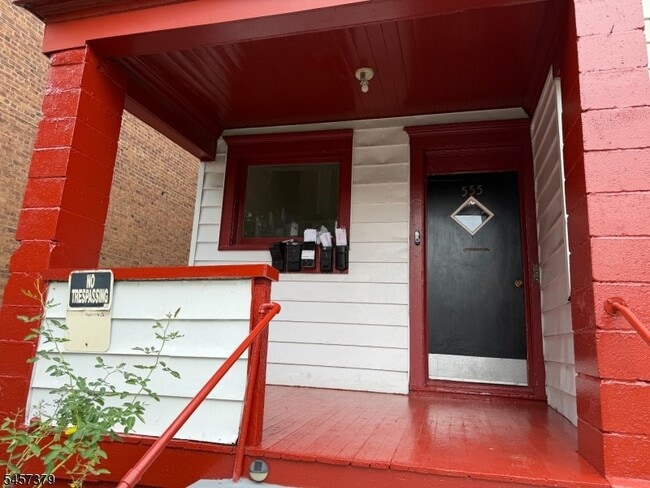 555 Broadway