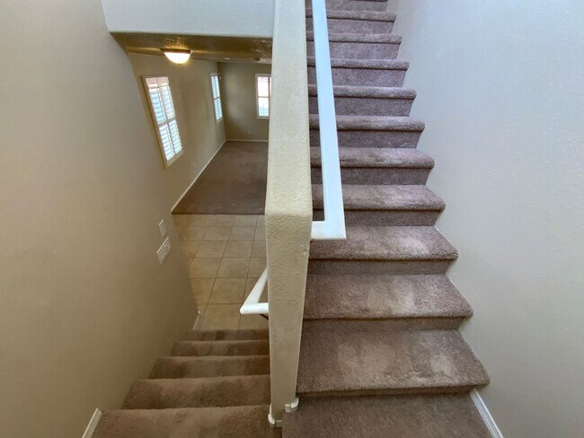 Photo - 3 Bedroom Home Available Near Unser Blvd NW & Rainbow Blvd NW!