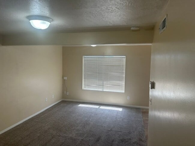 Photo - 149 Savannah Ln