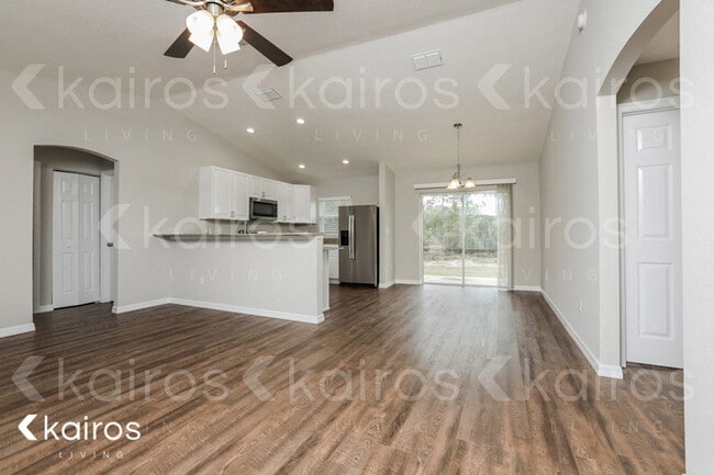 15930 SW 35th Court Rd