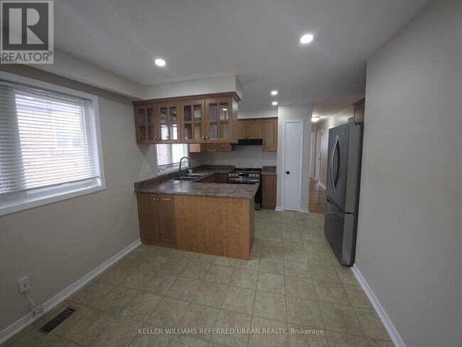 Photo - 30 Picaro Dr