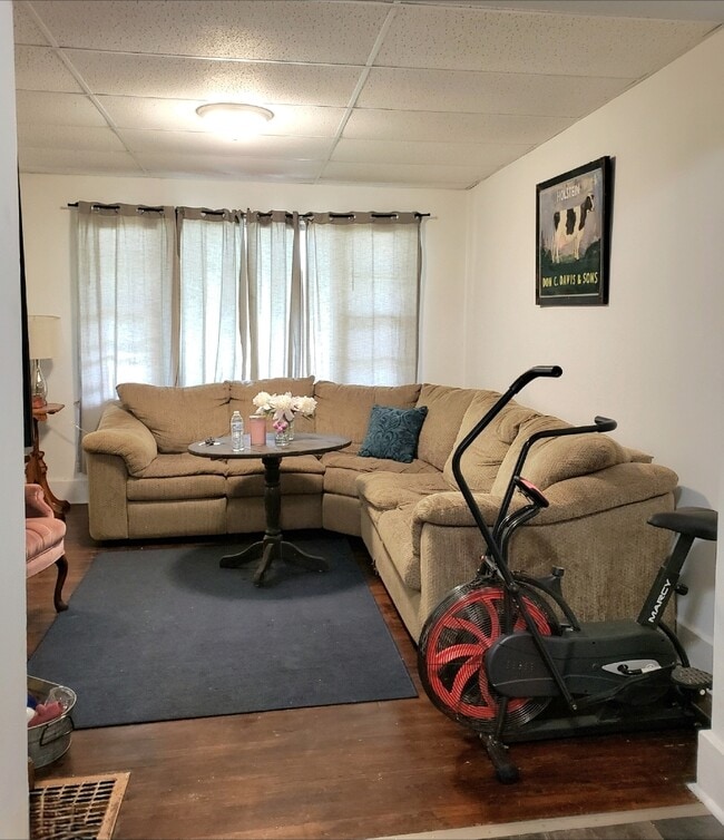 Photo - 324 N Jefferson St