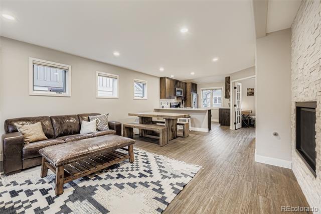 Photo - 717 Meadow Dr