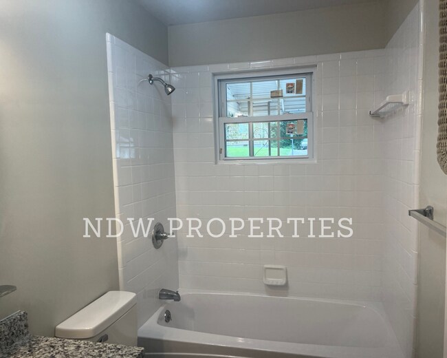 Photo - 3042 Forrester St