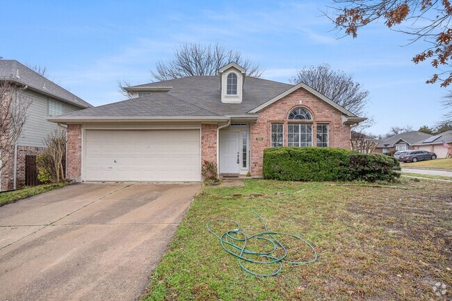 Building Photo - Classic in McKinney Rental