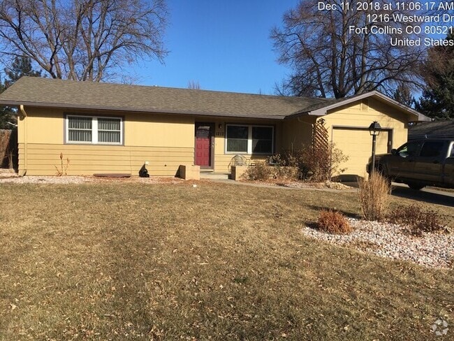 Building Photo - Spacious 3 Bedroom 2 Bath Ranch Style Hous... Rental