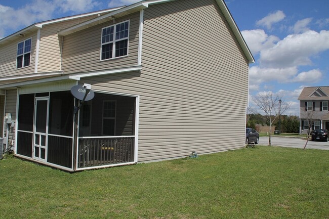 Photo - 202 Lanieve Ct