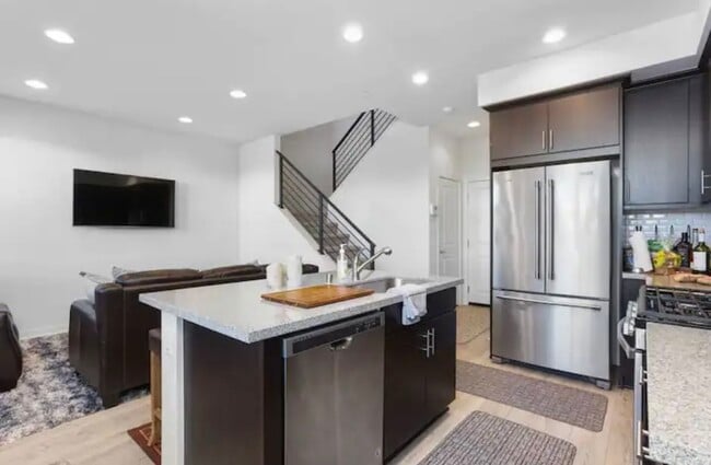 Photo - 2042 Foxtrot Lp Unit 3