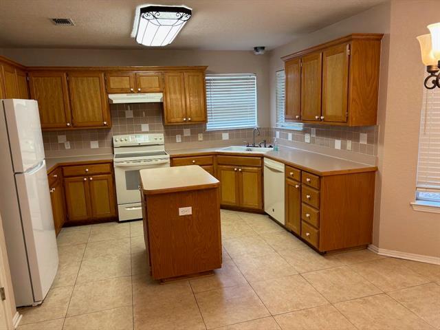 8109 Fox Chase Dr
