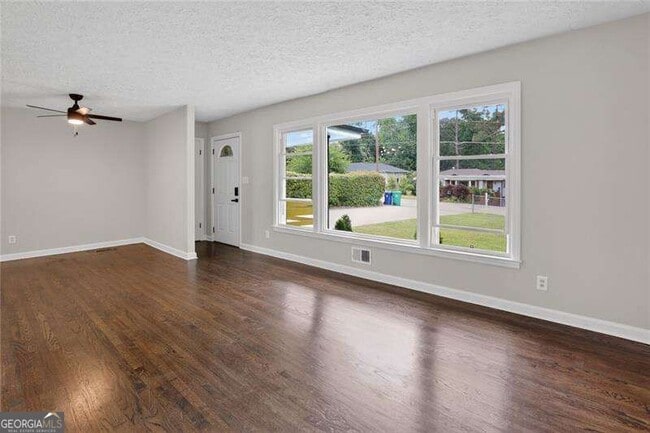 Photo - 3081 Glendale Ct