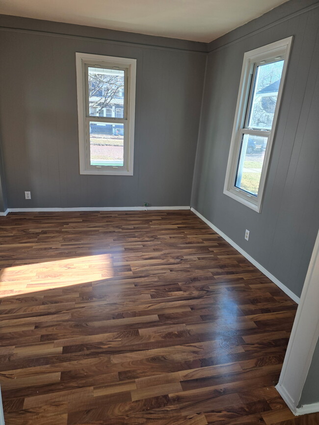 Photo - 2205 N Maryland Ave