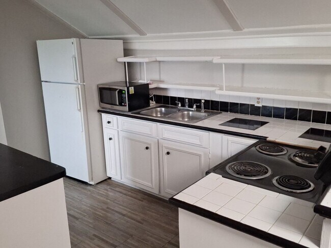 Photo - 15th Ave 2023**Raymer Unit 15th Ave 2023  C**Raymer