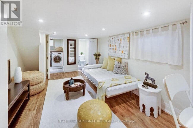 Photo - 6 King Edward Ave