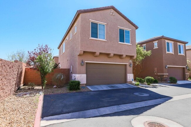 Photo - 4 BEDROOM HOUSE IN HENDERSON!!