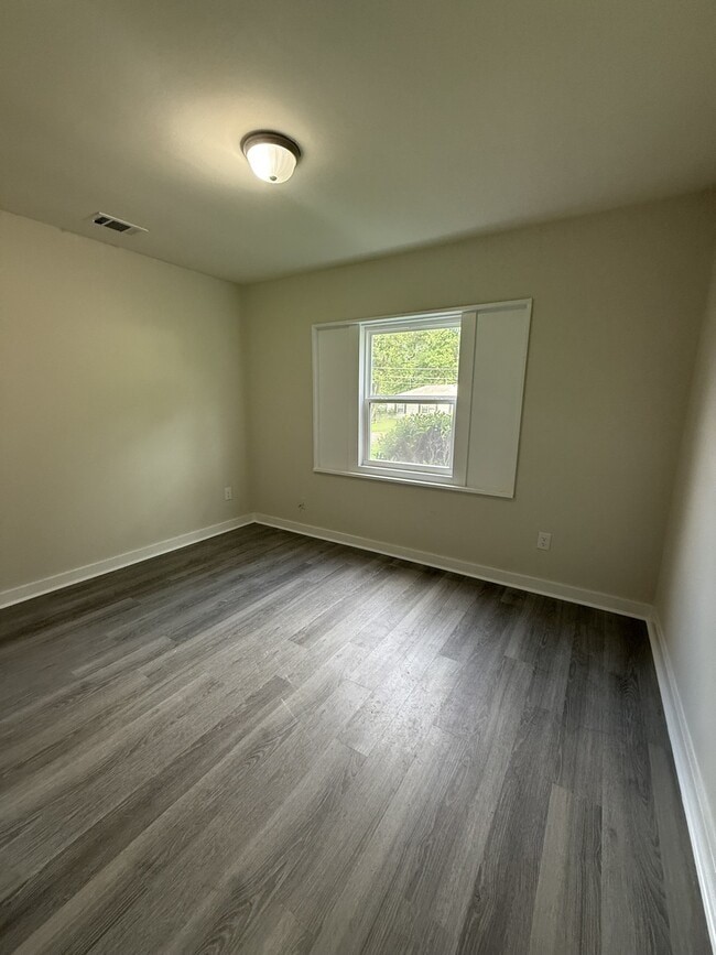 Photo - 1545 17th Pl SW