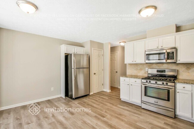 Photo - 3272 Summit Glen Dr