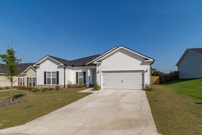 Building Photo - Like New, 4/2, Ranch Home In Grovetown!