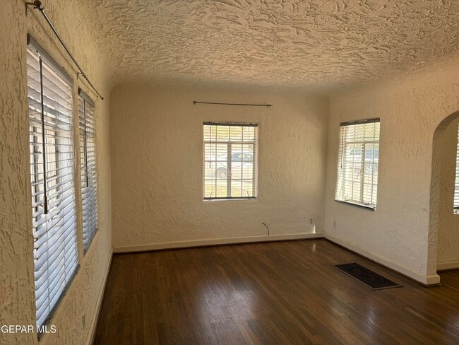 Photo - 1222 Mesita Dr