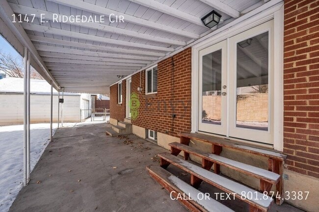 Photo - 1147 E Ridgedale Cir