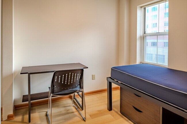 Bedroom-Collegiate