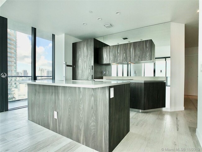 Photo - 480 NE 31st St