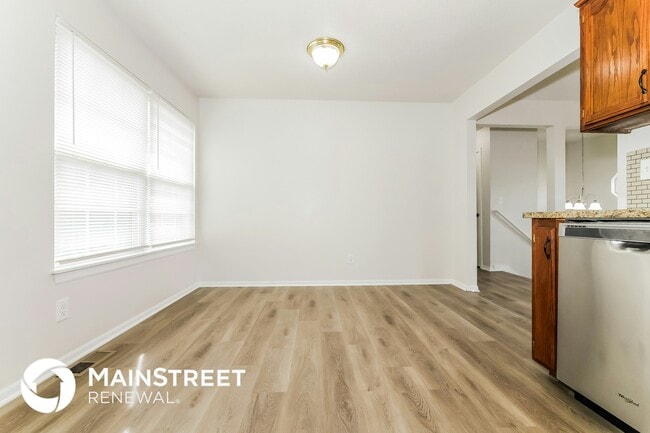 Photo - 20229 E 17th St N