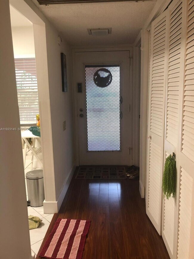 Photo - 1207 Bahama Bend Unidad E2