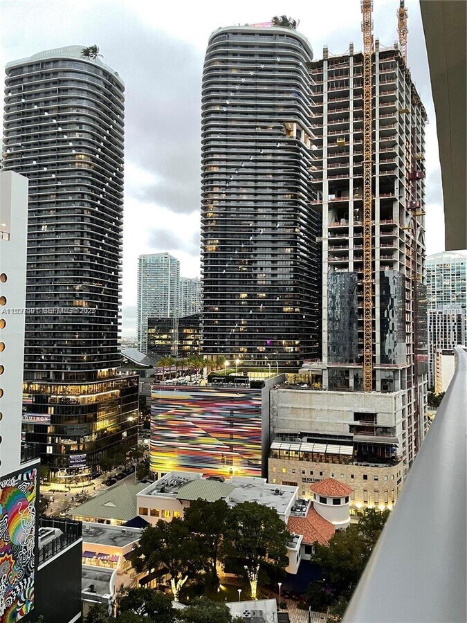Photo - 1010 Brickell Ave Unit 1810