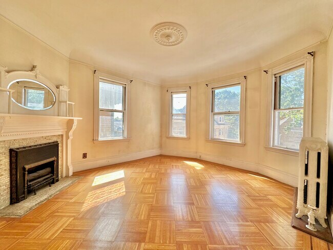 Photo - 28 Boylston St Unit 2