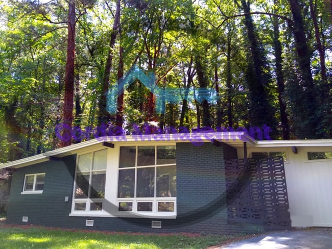Photo - 3 bedroom 1.5 bath in East Point, GA