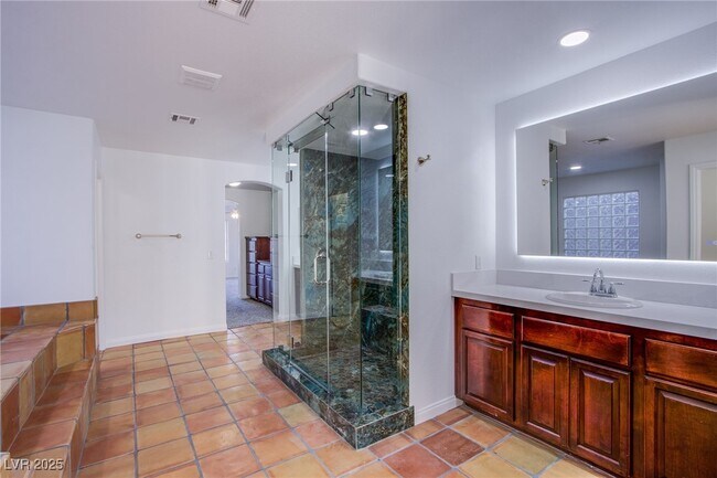 Photo - 9213 Grand Gate St