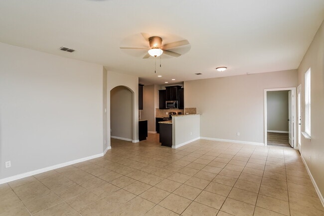 Photo - 243 Posey Pass