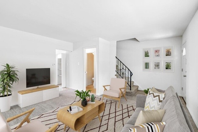 Roberts Mill Apartments and Townhomes