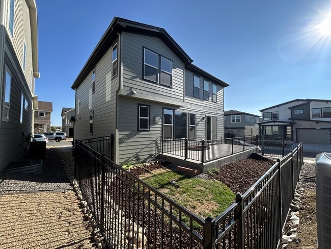 Photo - 394 Blackfoot St