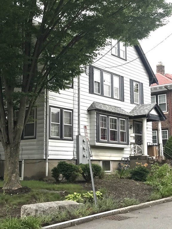 Photo - 1 Longfellow Rd