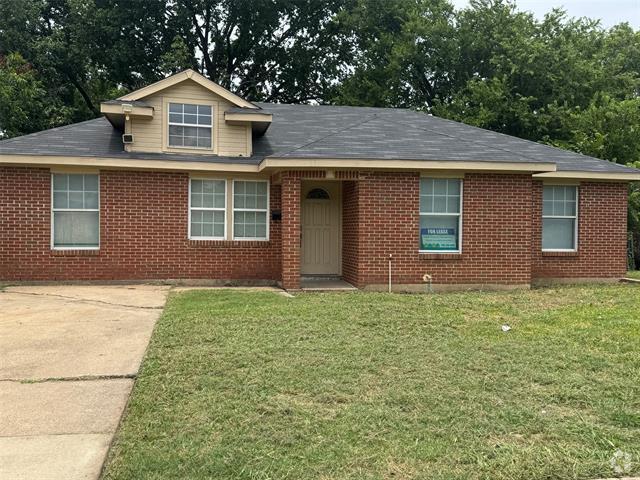 Building Photo - 1607 Glynn Oaks Dr Rental