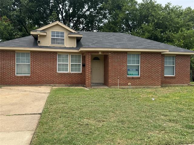 Photo - 1607 Glynn Oaks Dr House