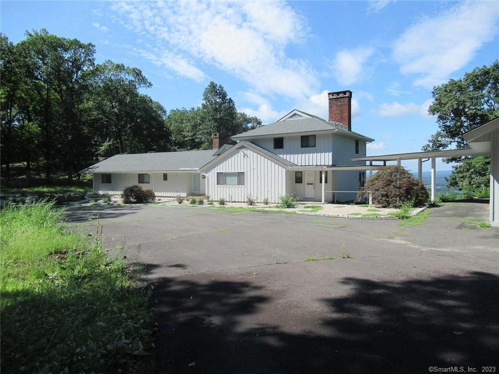 Photo - 43 Prattling Pond Rd House