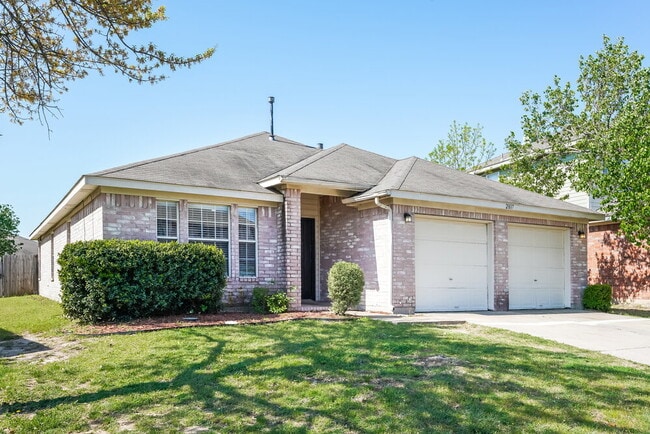 Photo - 2807 N Hampton Dr